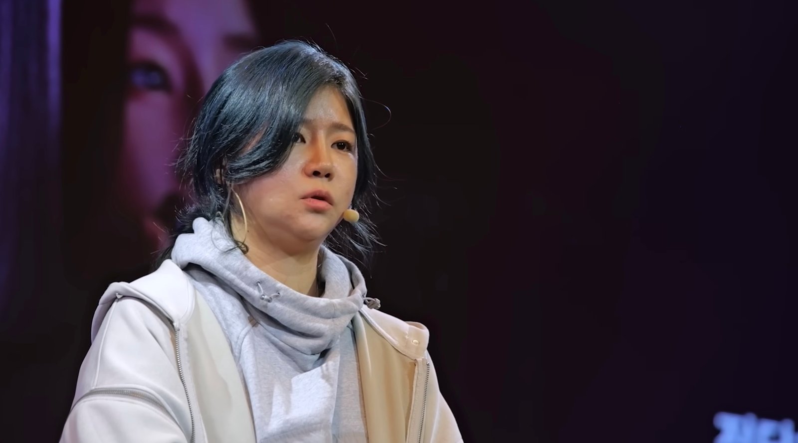 A Diretora Yoon Seung-lim (Fonte: 15 Minutos para Mudar O Mundo)