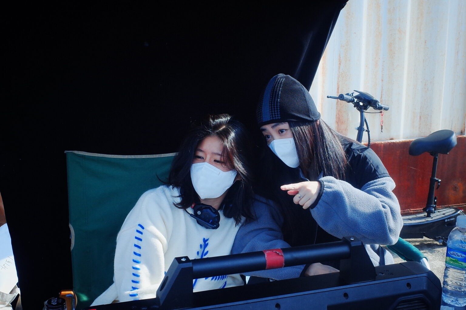 A diretora Yoon Seung-lim no set de filmagem (C) Rigend Film