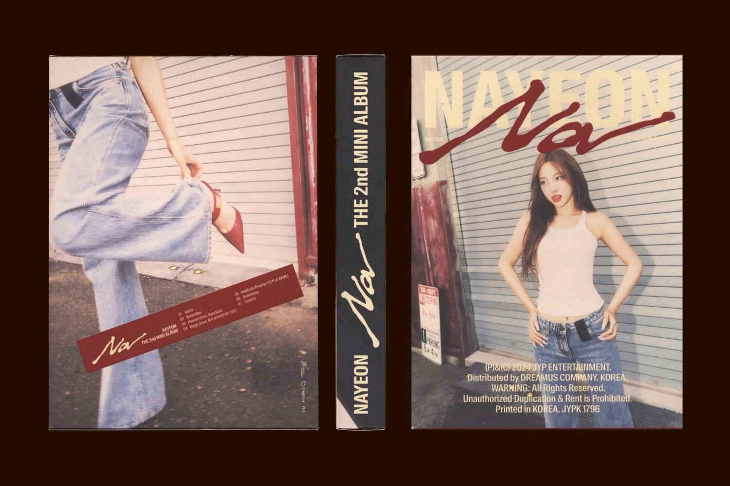 Design da identidade visual e do álbum solo 〈NA〉, de Nayeon, do TWICE. ⓒ JYP Entertainment. Todos os direitos reservados.