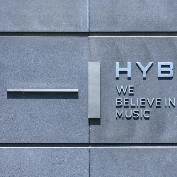 HYBE: A empresa que transformou o K-pop em um ecossistema global